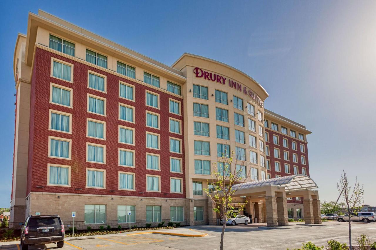 Drury Inn & Suites Iowa City คอรัลวิลล์ ภายนอก รูปภาพ